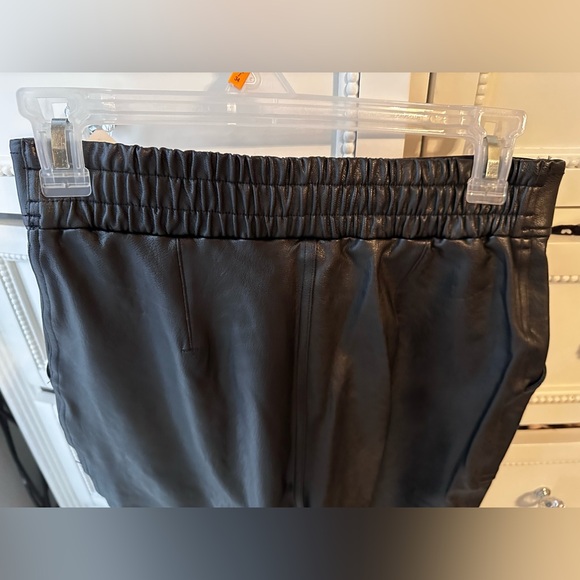 Spanx Leather Like Jogger Sz Small - Picture 4 of 8